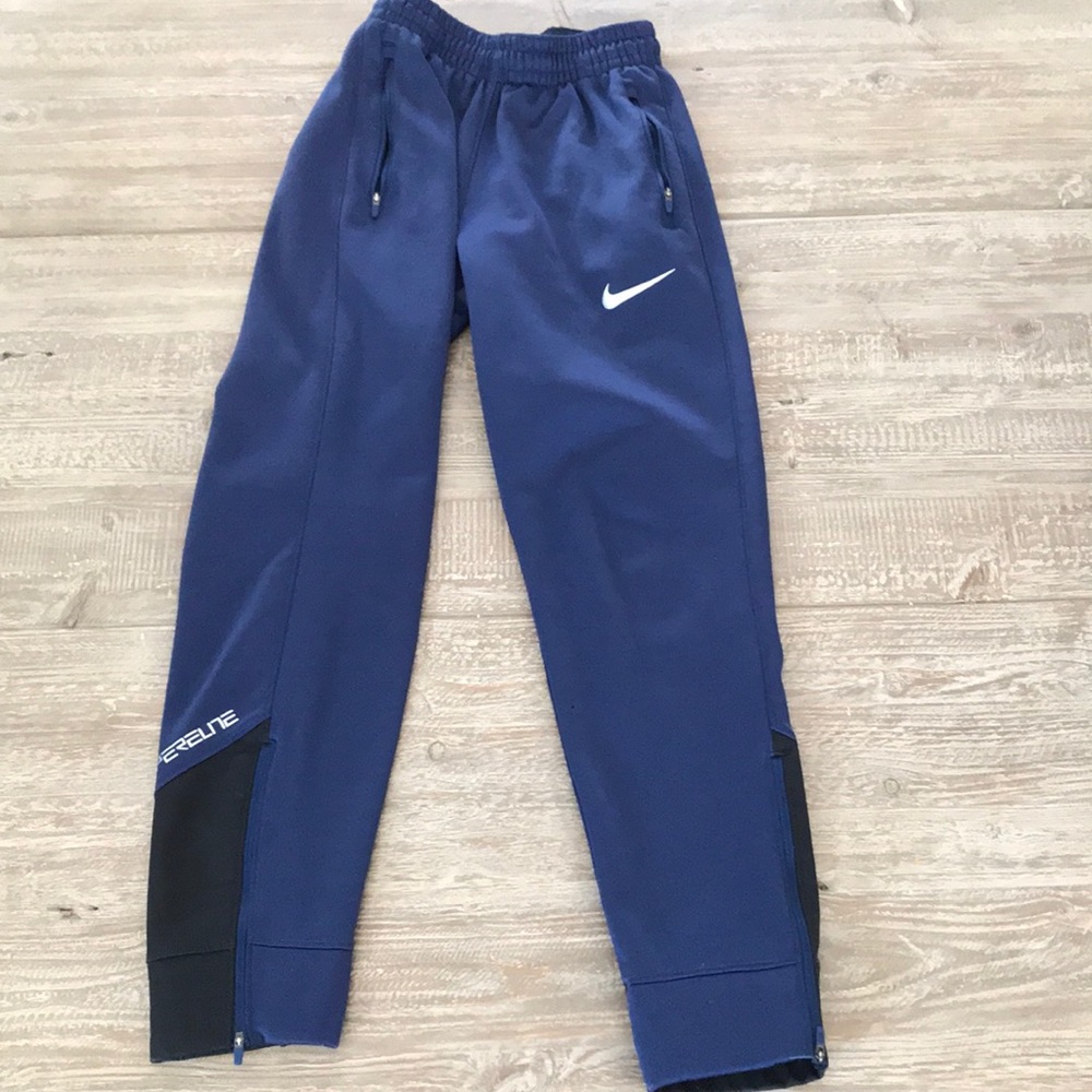 Nike HyperElite Joggers with zippers on bottom